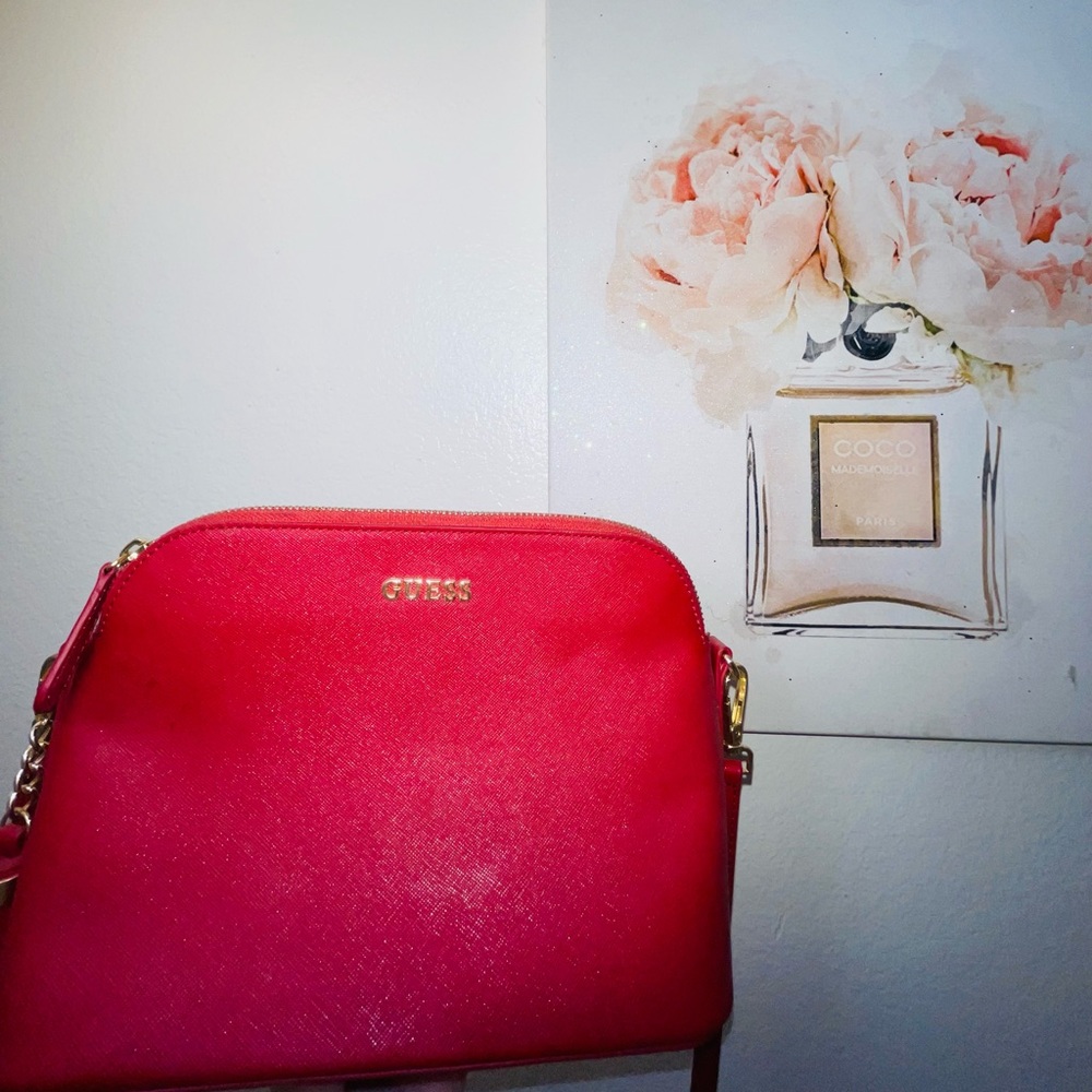 RED GUESS BAG